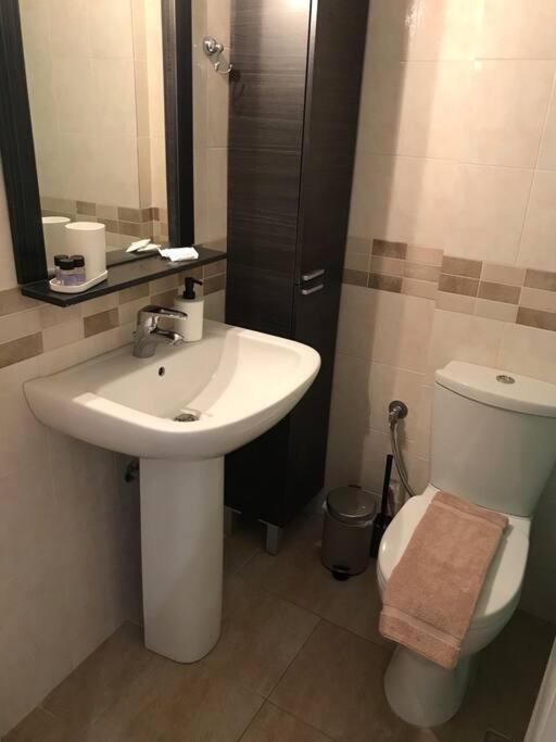 Апартаменты Kyparissia Cozy Flat - 5Mins Walking From Beach Экстерьер фото